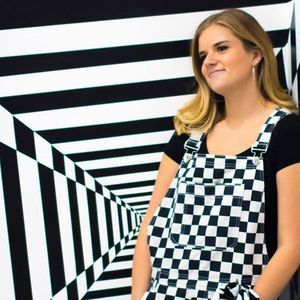 Meet your Posher, Claire